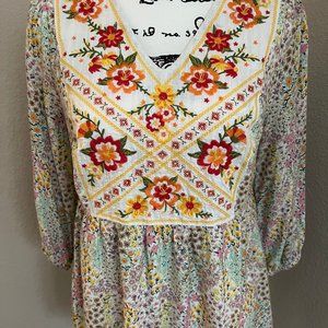 Savanna Jane Baby Doll Embroidered Top Size Small